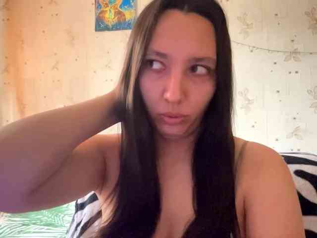 LeannBernmen webcam