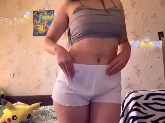 LeannBernmen webcam