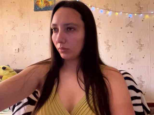 LeannBernmen webcam
