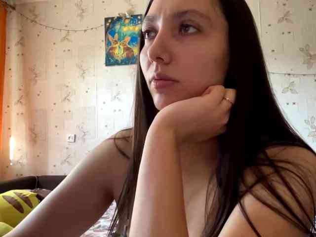 LeannBernmen webcam