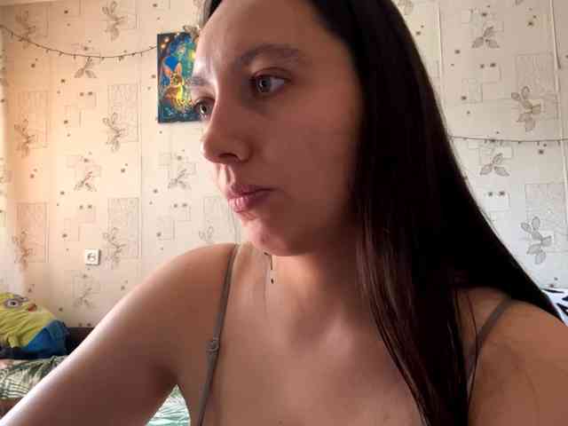 LeannBernmen webcam