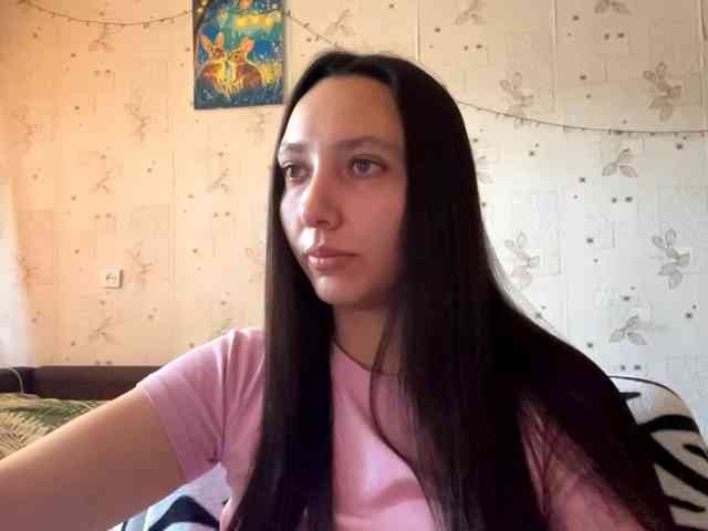 LeannBernmen webcam