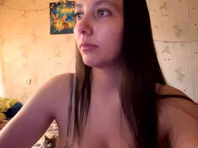 LeannBernmen webcam