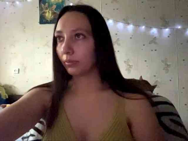 LeannBernmen webcam