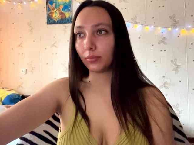 LeannBernmen webcam