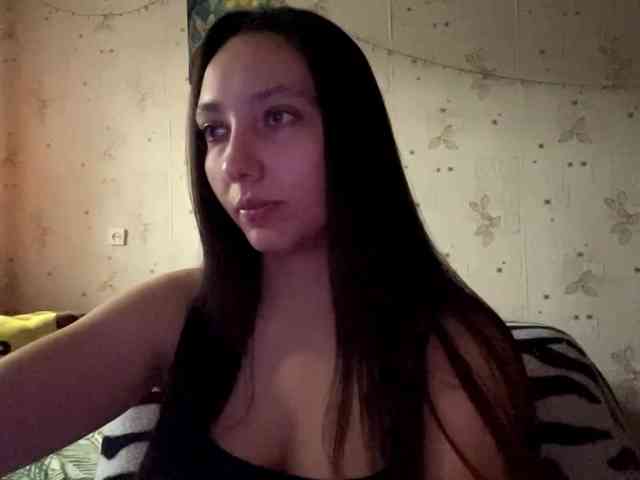 LeannBernmen webcam