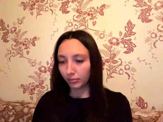 LeannBernmen webcam