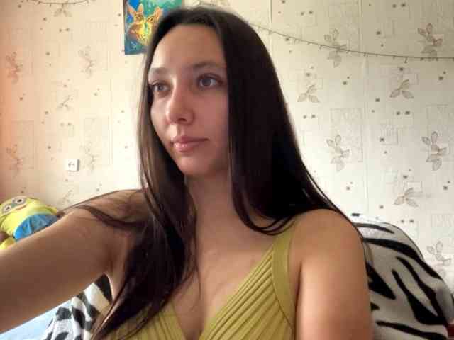 LeannBernmen webcam