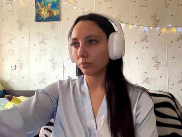 LeannBernmen webcam