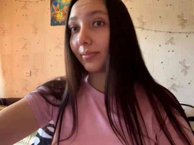 LeannBernmen webcam