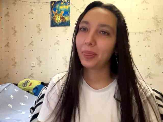LeannBernmen webcam