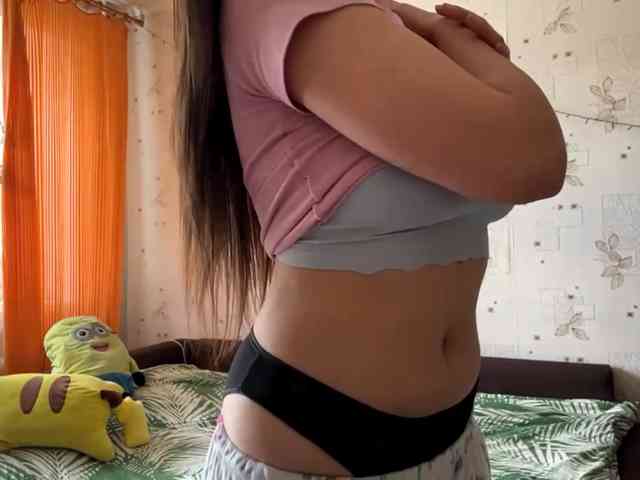 LeannBernmen webcam