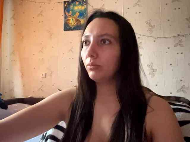 LeannBernmen webcam