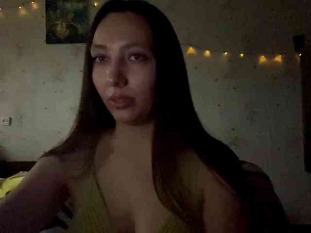 LeannBernmen webcam