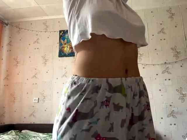 LeannBernmen webcam