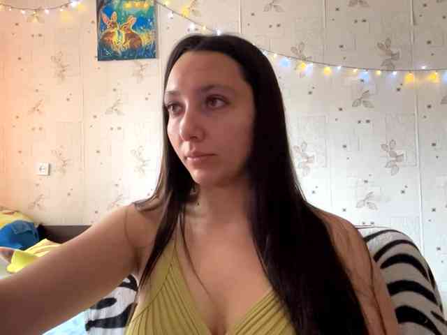 LeannBernmen webcam
