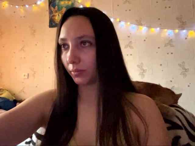 LeannBernmen webcam