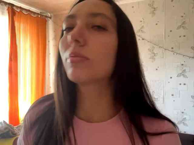 LeannBernmen webcam