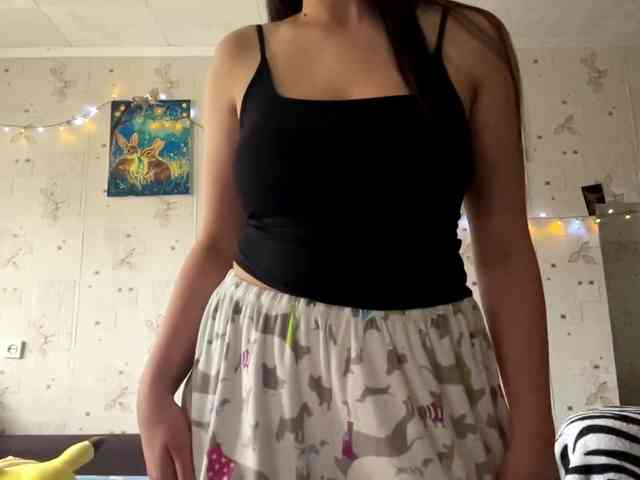 LeannBernmen webcam