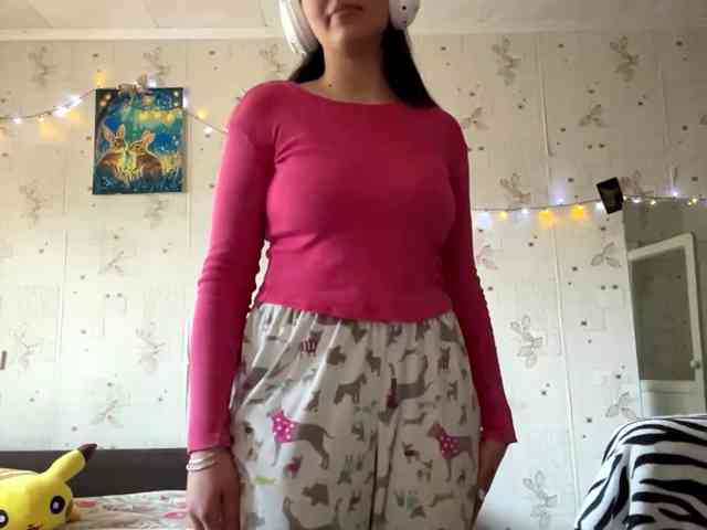 LeannBernmen webcam