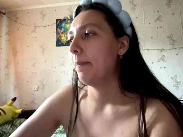 LeannBernmen webcam