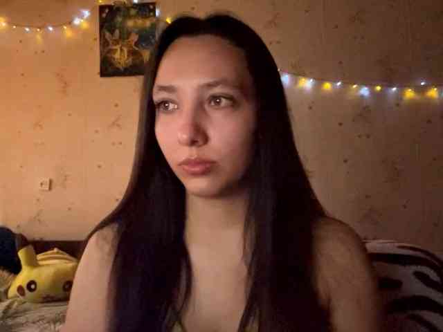 LeannBernmen webcam