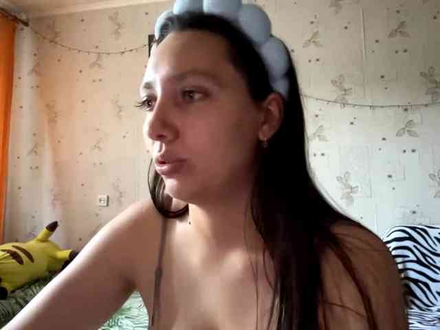 LeannBernmen webcam