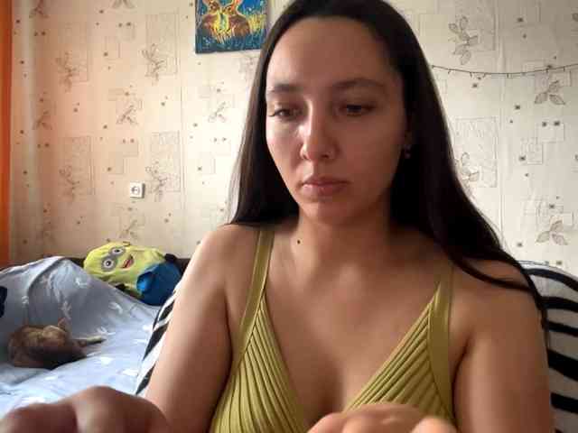 LeannBernmen webcam