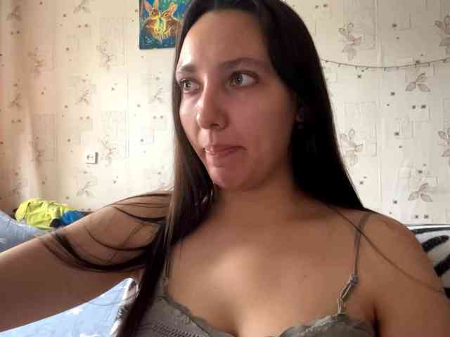 LeannBernmen webcam