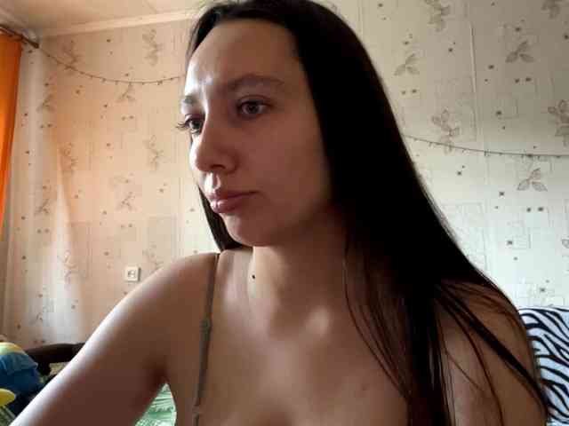 LeannBernmen webcam