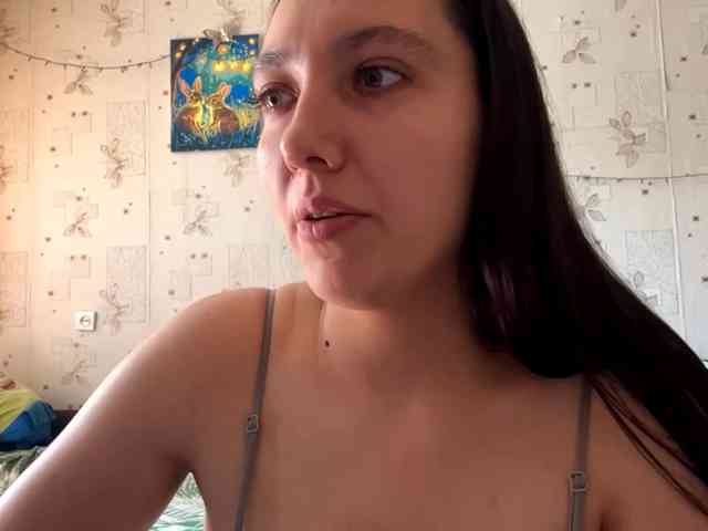 LeannBernmen webcam