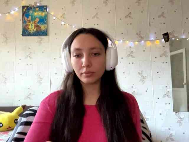 LeannBernmen webcam