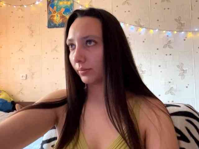 LeannBernmen webcam