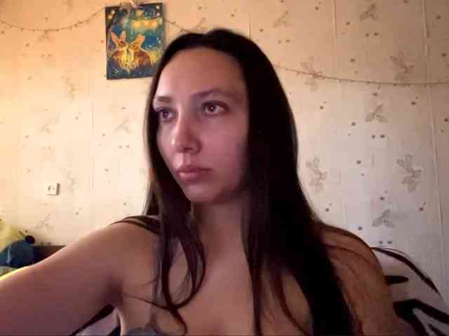 LeannBernmen webcam