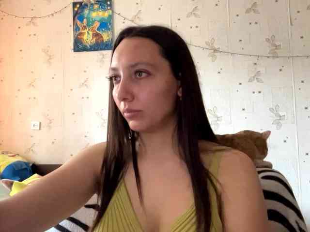 LeannBernmen webcam