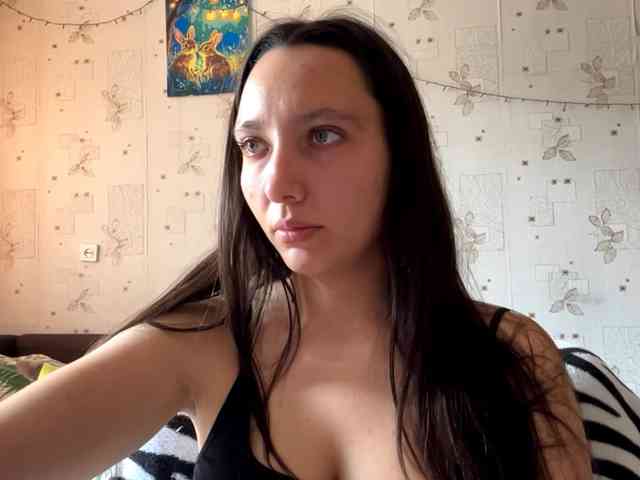 LeannBernmen webcam