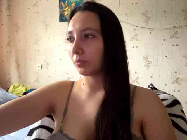 LeannBernmen webcam