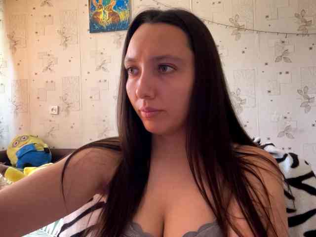 LeannBernmen webcam