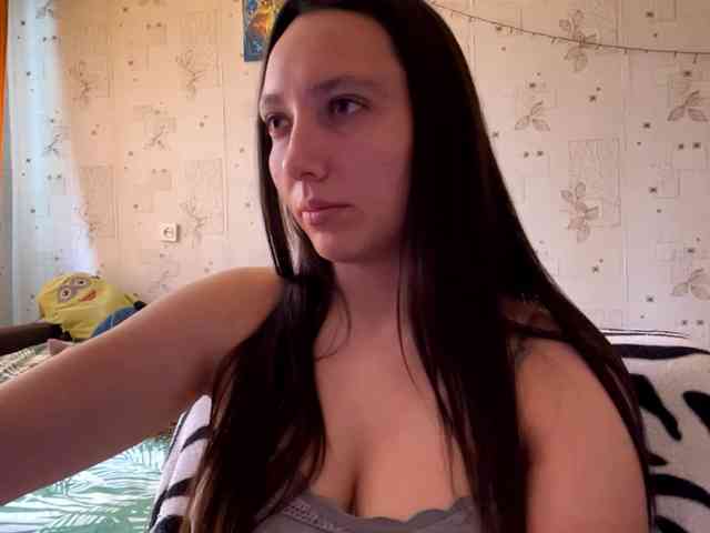 LeannBernmen webcam