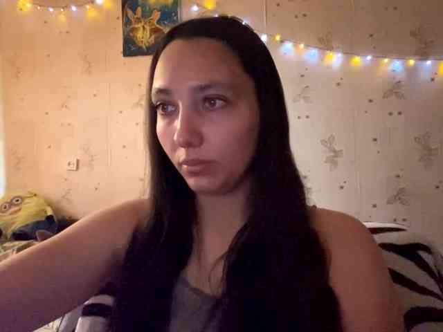 LeannBernmen webcam