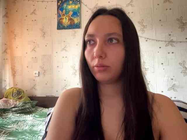 LeannBernmen webcam