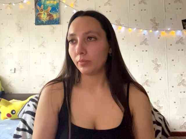 LeannBernmen webcam