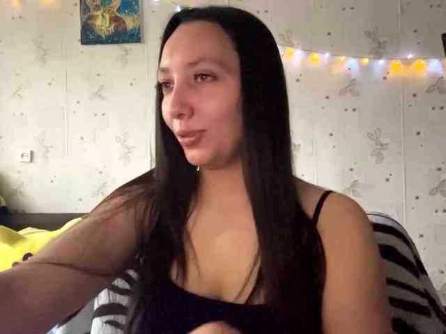 LeannBernmen webcam