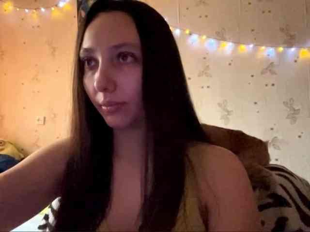 LeannBernmen webcam