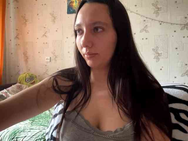 LeannBernmen webcam