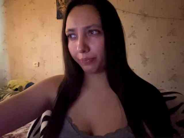 LeannBernmen webcam
