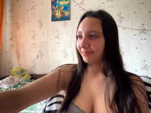 LeannBernmen webcam