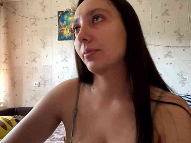 LeannBernmen webcam