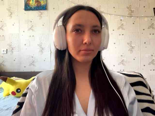 LeannBernmen webcam