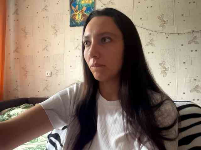 LeannBernmen webcam